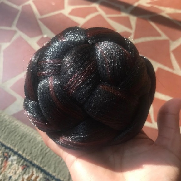 Hair extension/ bun - Picture 4 of 7